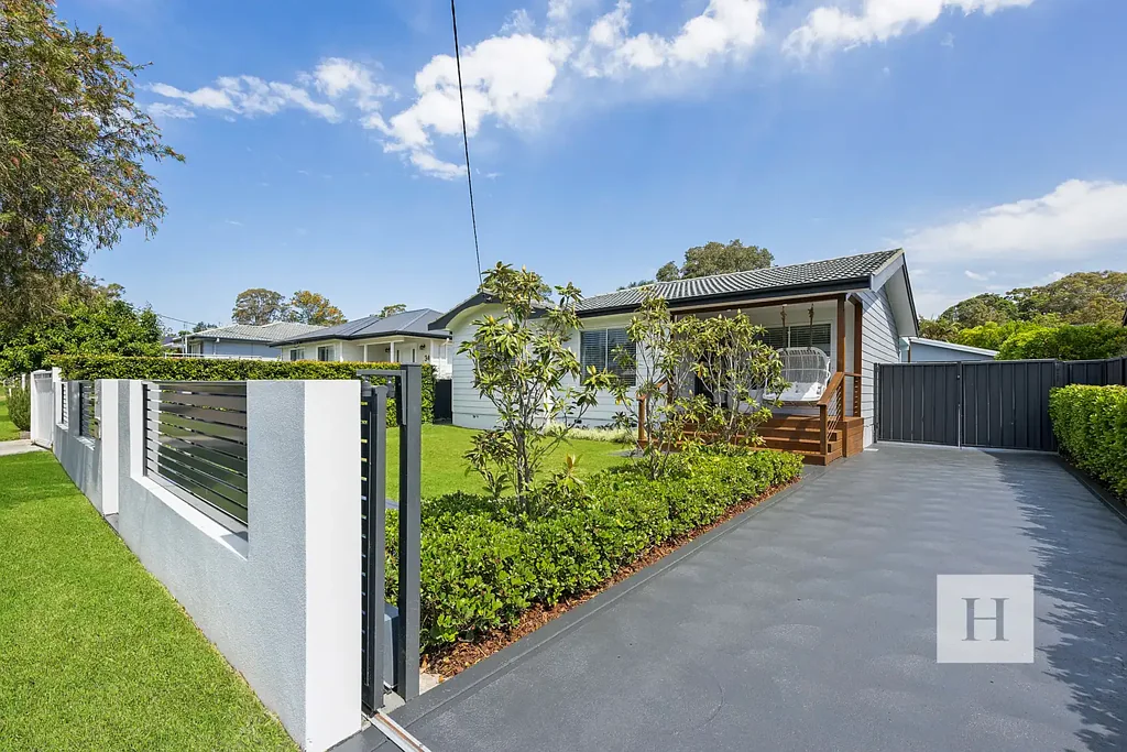 36 Ocean View Road, Gorokan, NSW 2263