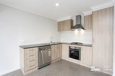 1/21 Paior Circuit, Epping, VIC 3076, 2 slaapkamers, 1 badkamers, House