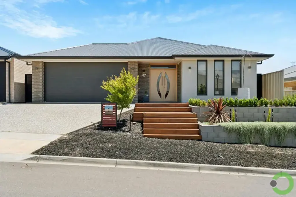 Onkaparinga Heights 3房  A Modern and Hassle-Free Lifestyle...