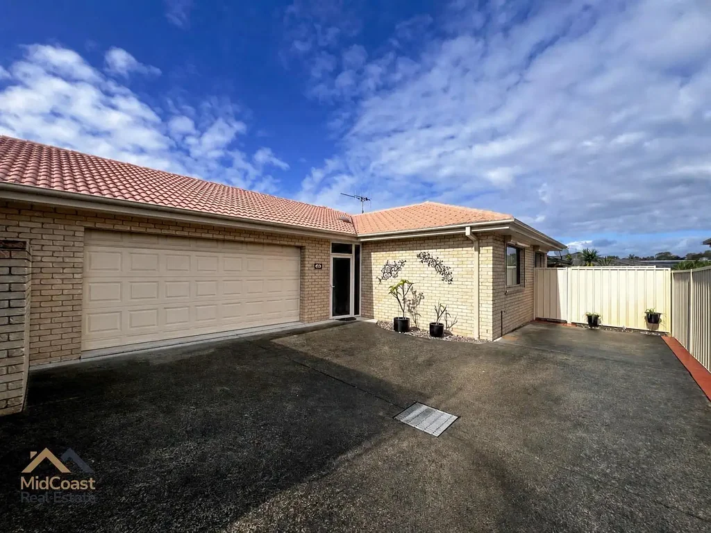 3 Bedroom Villa Within Walking Distance to Stocklands Village