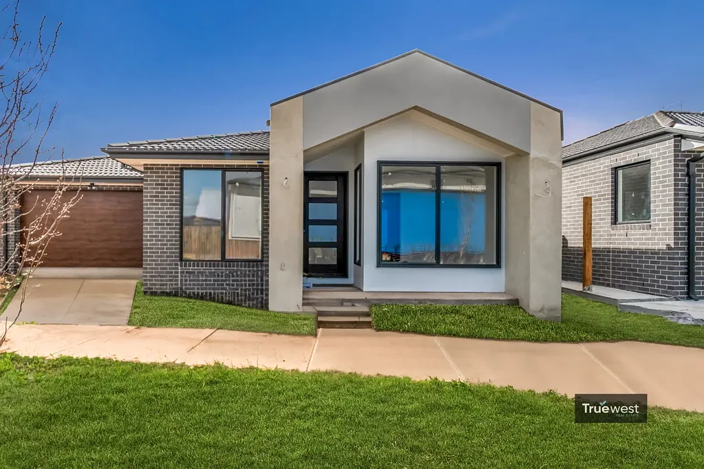 Rockbank 4Zimmer Newly Listed 4-Bedroom Home in Rockbank