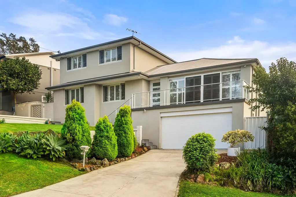 15 Wanganui Road, Kirrawee, NSW 2232