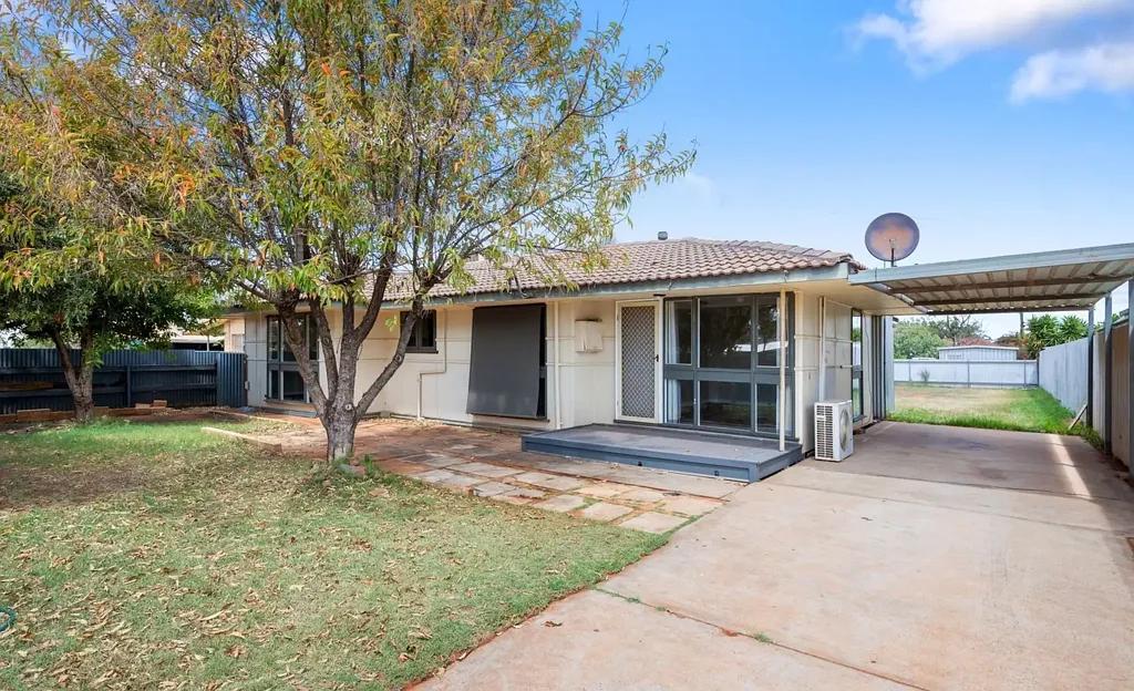 South Kalgoorlie 3房  Huge 782sqm R30 Block with Outstanding Future Potential