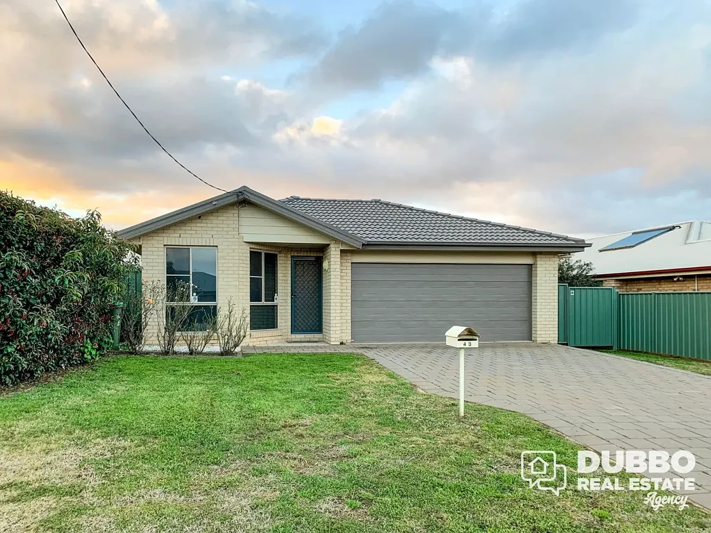 LARGE FOUR BEDROOM HOME