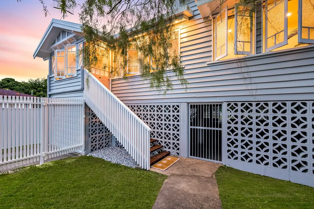 127 Collins Avenue, Edge Hill, QLD 4870