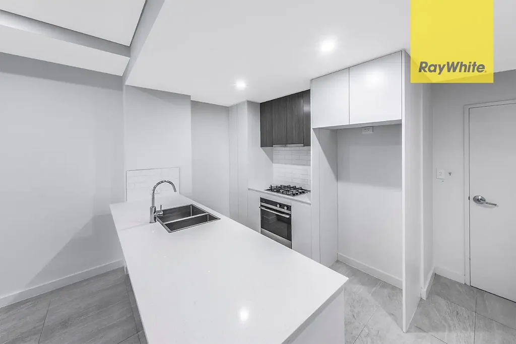 MODERN TWO BEDROOM APARTMENT IN PRIME LOCATION WITH GARDEN ASPECT