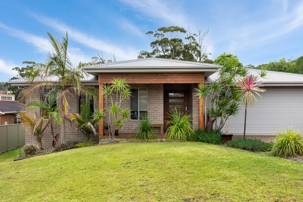 15 Telopea Crescent, Tura Beach, NSW 2548