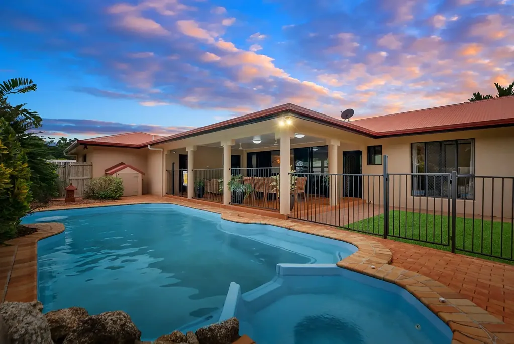 Mount Sheridan 4غرفة نوم IMPRESSIVE FAMILY HOME - EFFORTLESS ENTERTAINING - NO REAR NEIGHBOURS!