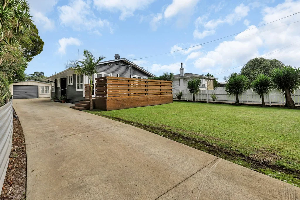 Spacious Sunny Family Home