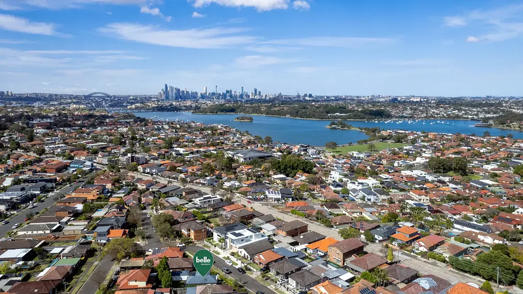 11 Clare Crescent, Russell Lea, NSW 2046