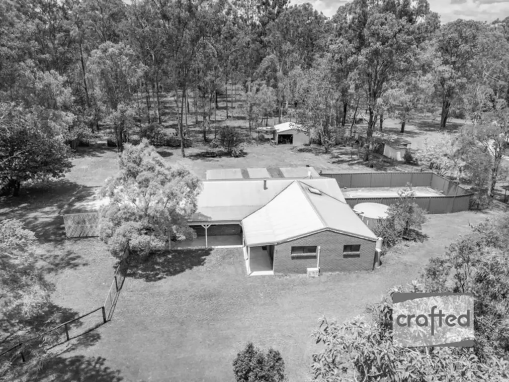 South Maclean 5غرفة نوم acreage life 🍃 | Lifestyle or Savvy Investment on 5 Acres in Quiet Cul de Sac in Convenient Locale