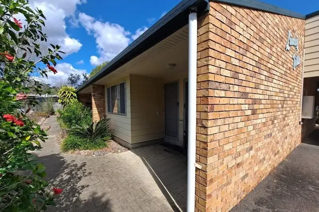 25 Lindsay Street, Bundamba, QLD 4304
