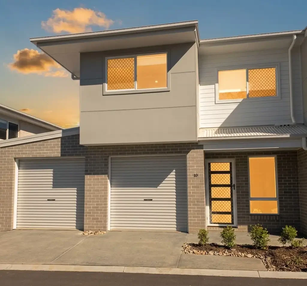 WALER HEIGHTS - BRAND NEW LUXURY TOWNHOUSES