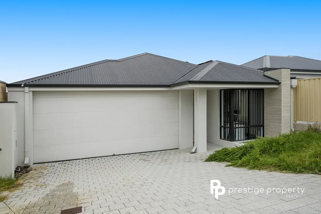 LOW MAINTENANCE & FEATURE PACKED!