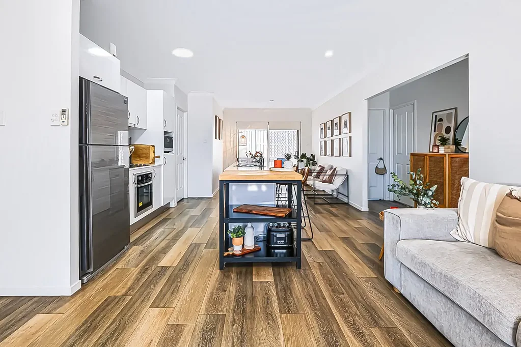 Coomera 4房  A Coomera Masterpiece – 4 Bedrooms, 2 Bathrooms, 2-Car Lock-Up on a Large Corner Block