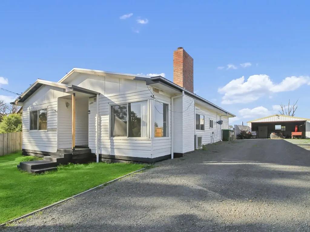 Sarsfield 3침실 AFFORDABLE RURAL LIVING WITH FARMLAND VIEWS
