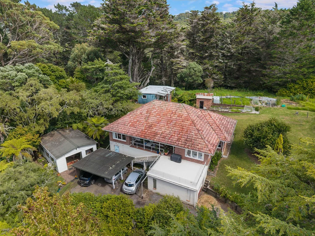 14 Vineyard Road, Henderson Valley, Waitakere City, Auckland