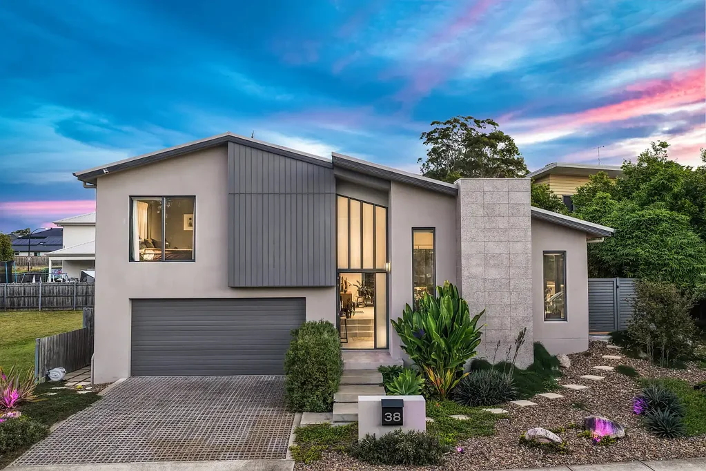 Morisset Park 4房  Designer home at Trinity Point