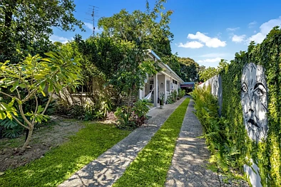 Parramatta Park 2 Slaapkamer Individual Style, Versatile Living & Tropical Charm