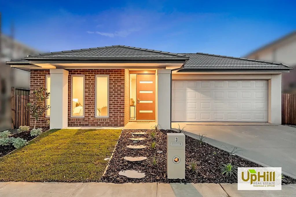Clyde North 4 Slaapkamer Stylish Family Living in the Heart of Clyde North...!!! Near New..!!
