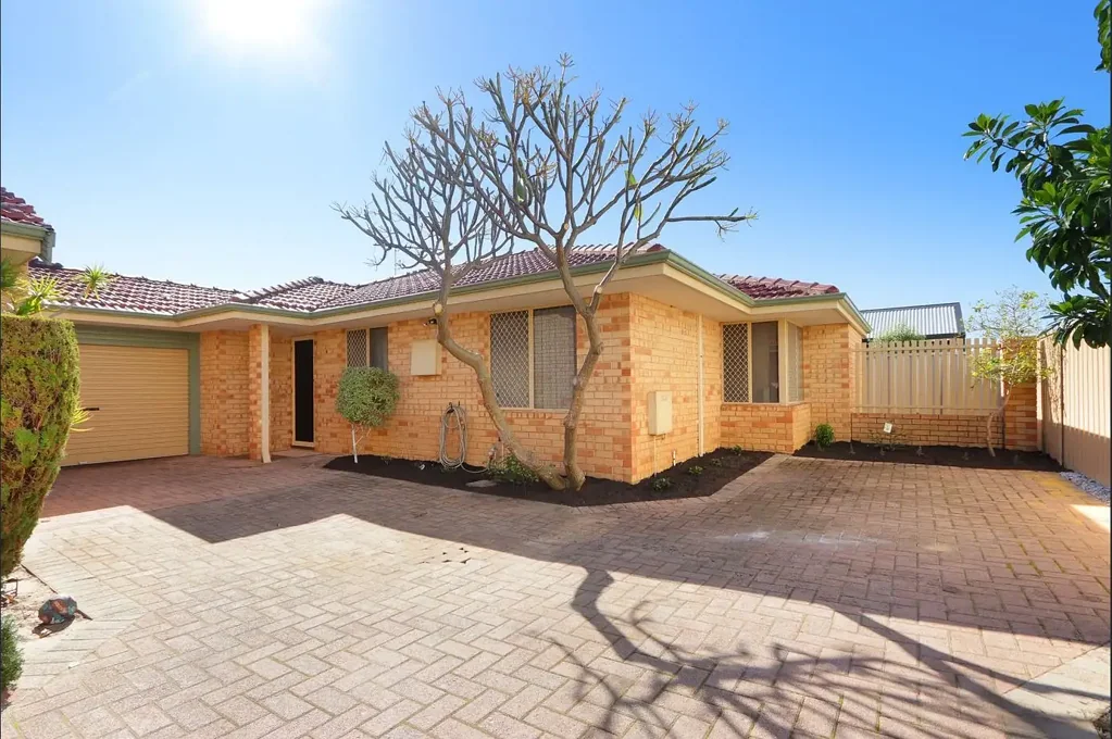4/6 Wooramel Way, Nollamara, WA 6061