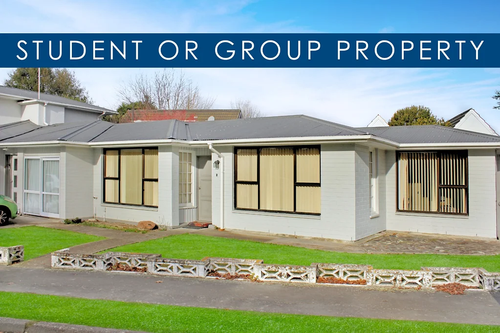 Very Tidy Four Bedroom Student Accommodation