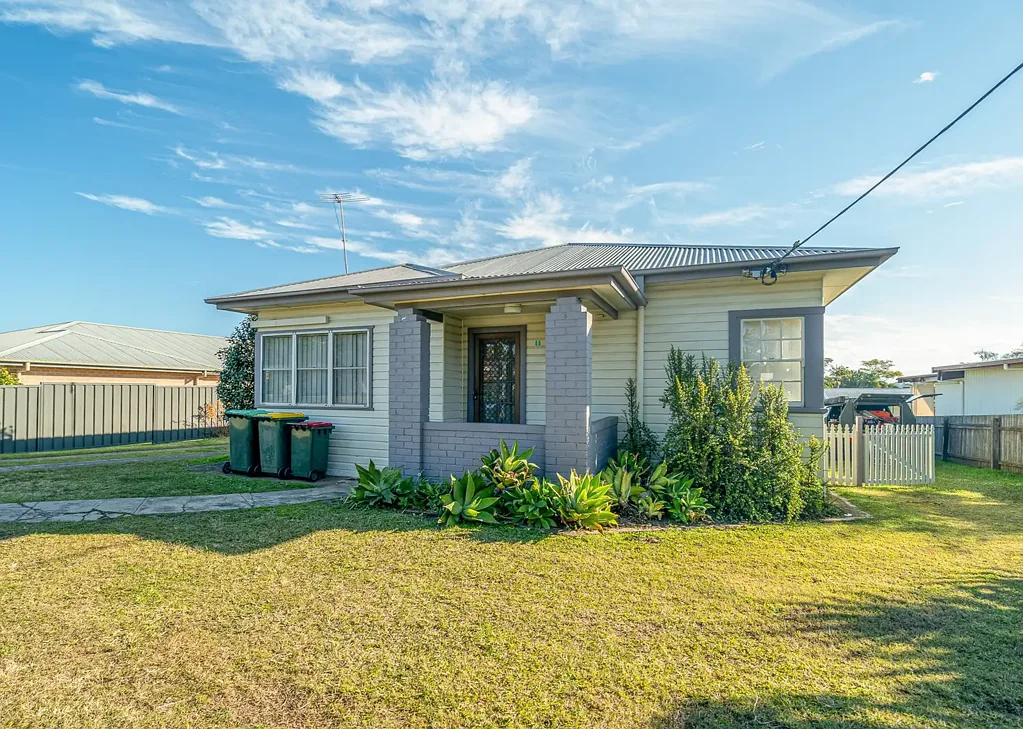 Cozy 3 Bedroom in Prime Location