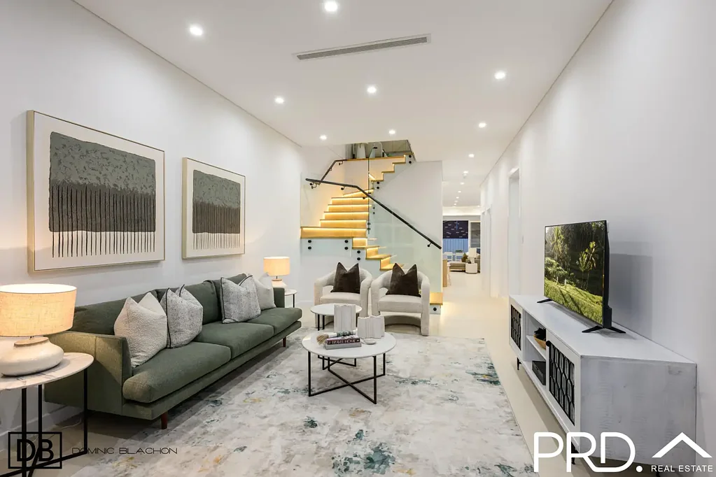 Padstow 5 Bedroom Grand Proportions, Designer Luxury & A True House-Like Feel