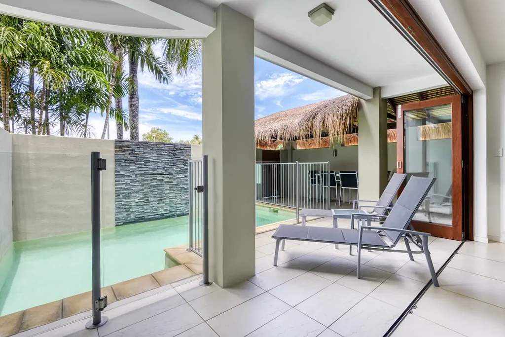 Port Douglas 3Kwarto The 'Watermark' Experience: Where Sophistication Meets the Sand