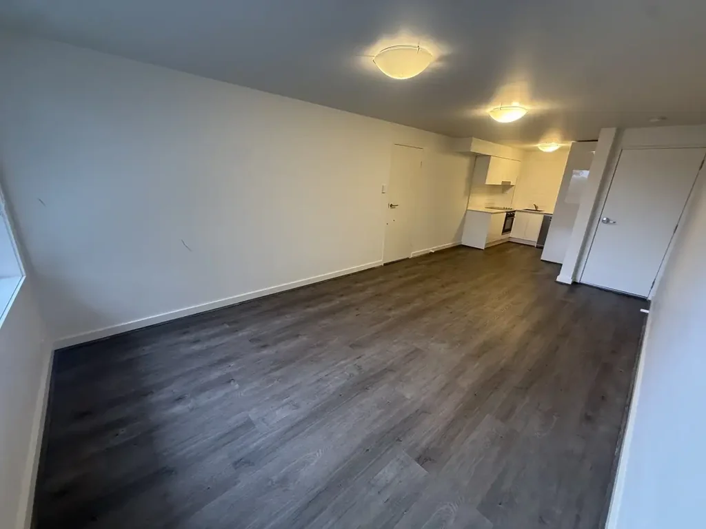 STYLISH APARTMENT IN THE HEART OF BRUNSWICK WEST!!