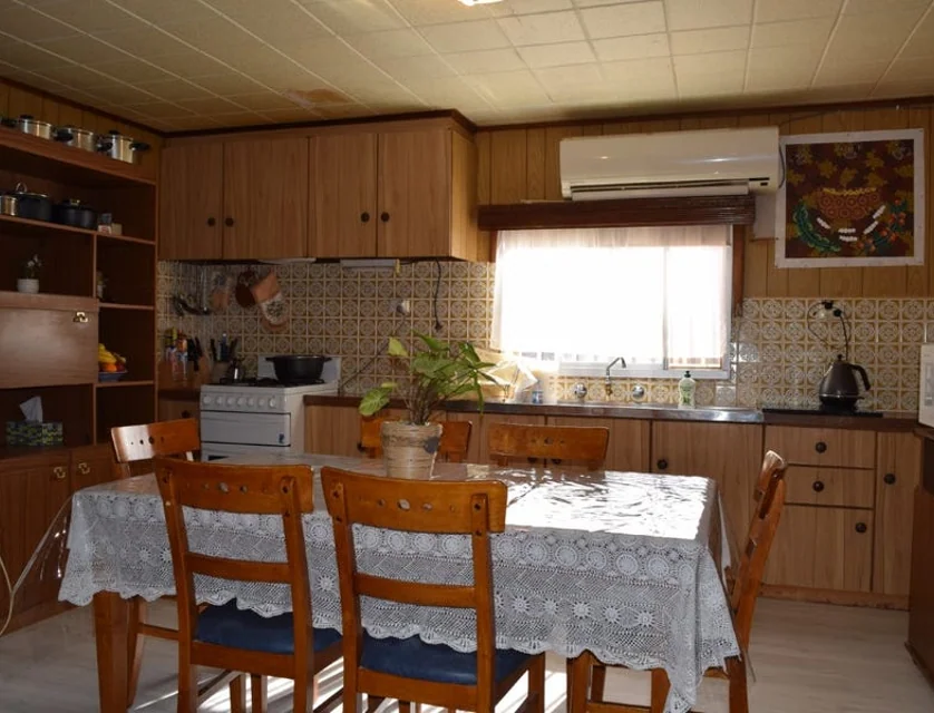 Lot 233 Saint Nicholas Street, Coober Pedy, Outback, 4 Schlafzimmer, 2 Badezimmer, House