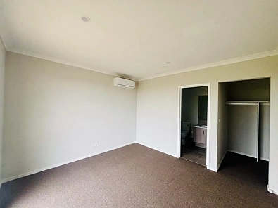 32 Lepperton Street, Werribee, VIC 3030, 3 slaapkamers, 2 badkamers, House