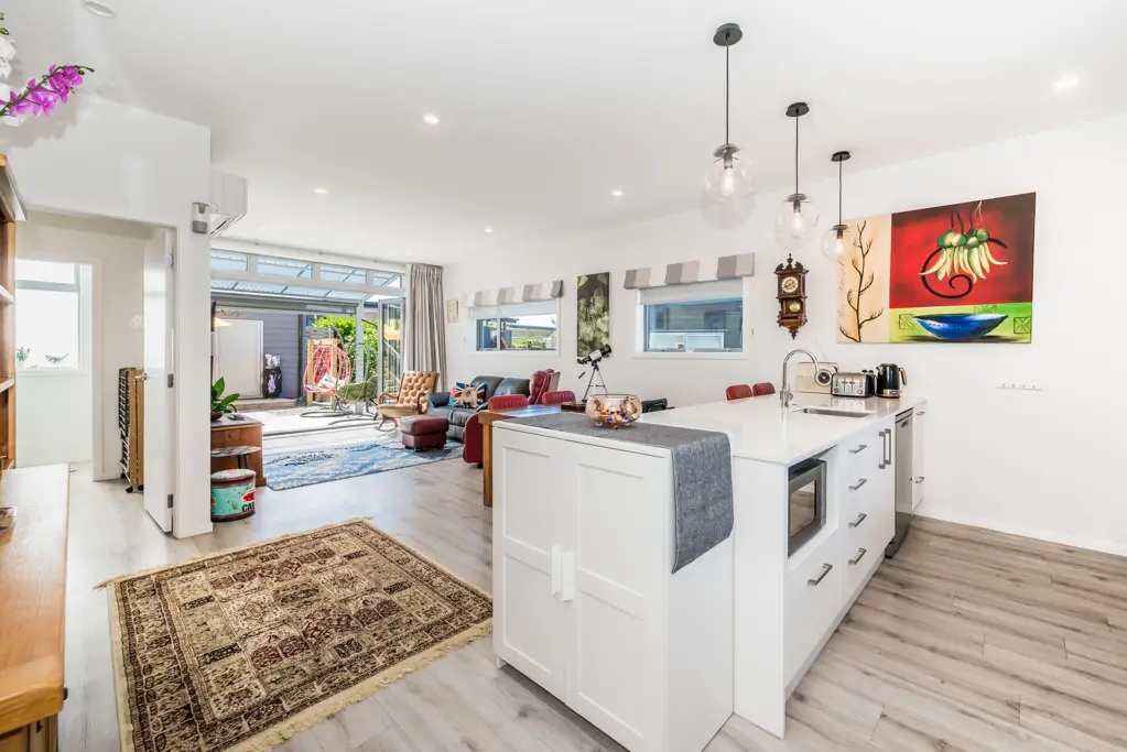 33 Te Ara Kawakahia, Waikanae, Kapiti Coast, Wellington