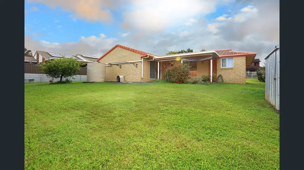 Southport 5房  PRIME LOCATION, AMAZING HOUSE WITH REDEVELOPMENT POTENTIAL!