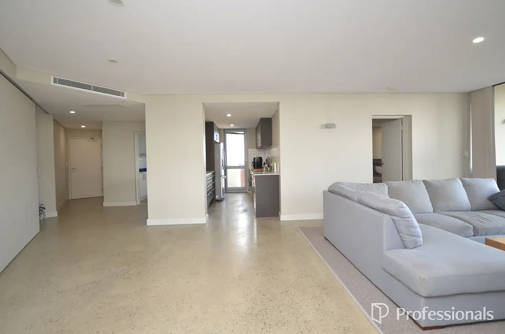 Spacious Coastal Living Near South Beach