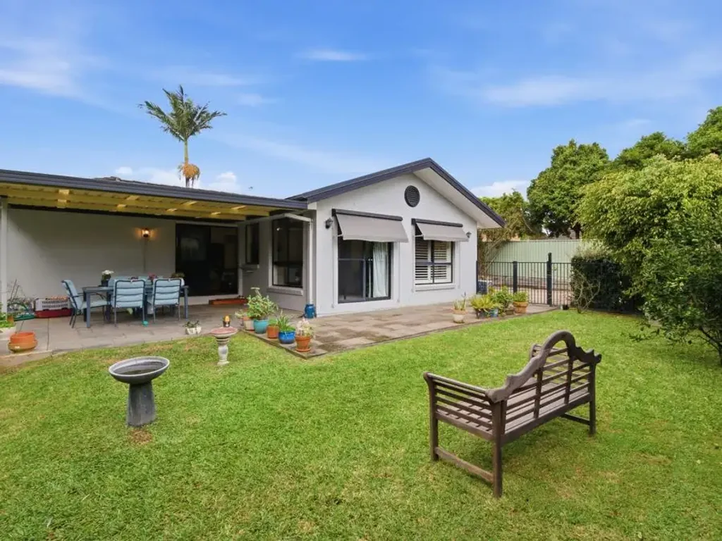 Coffs Harbour 3Habitaciones Comfortable Single-Level Living with Entertaining Appeal.....