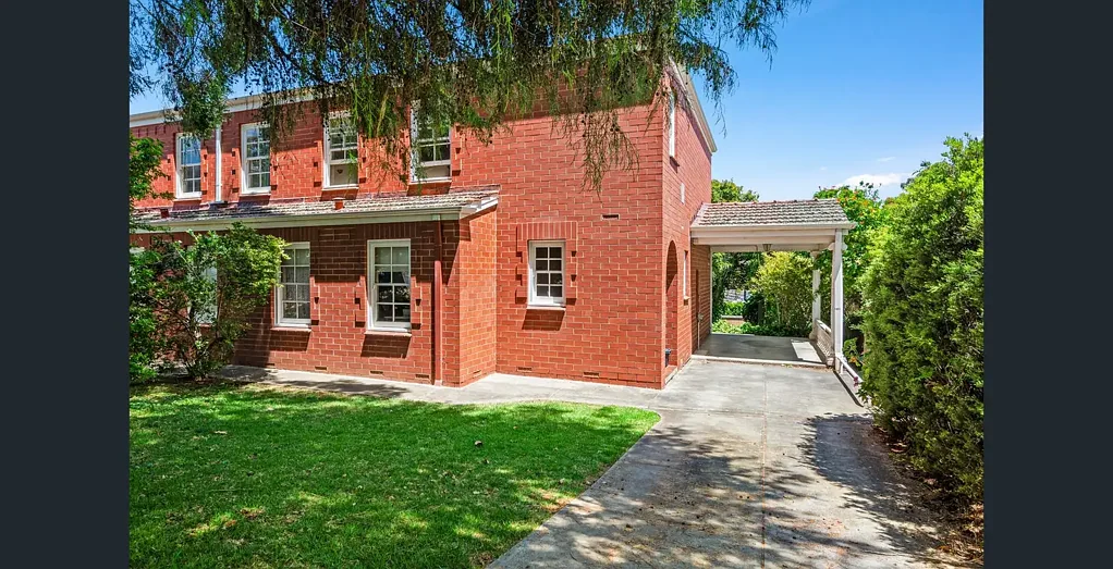 Fabulous Living in Birksgate Estate