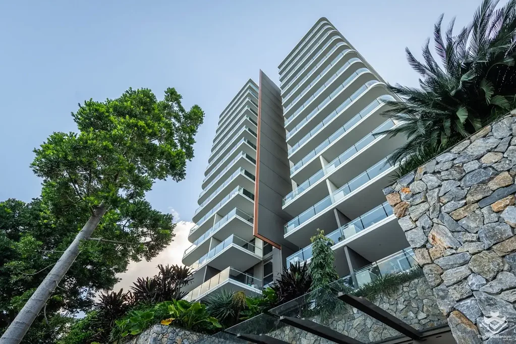 Toowong 2房 Toowong中心地带 BANC公寓402号 宽敞明亮 顶级电器 设计师厨房 豪华浴室 智能家居 无边泳池 步行购物中心 宠物友好。 BANC 402  Luxury, Riverside Elegance