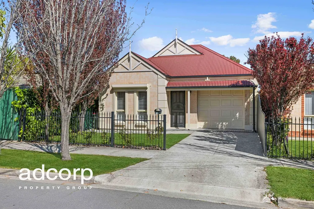 10 Raymond Road, St Agnes, SA 5097