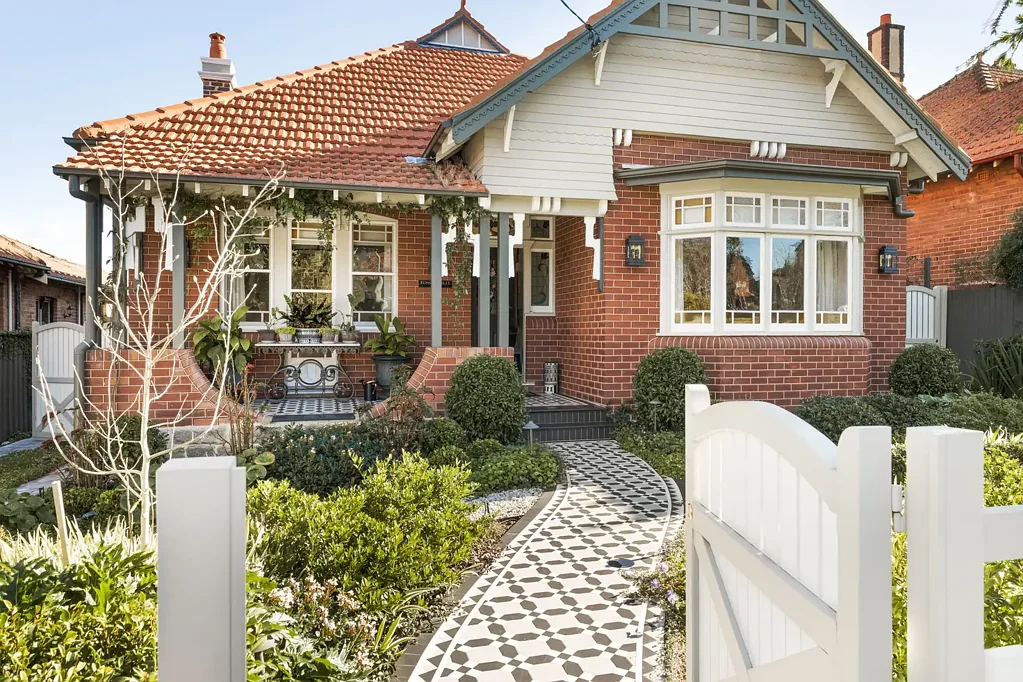 Haberfield 5 Bedroom One of a Kind with Unmatched Beauty and Contemporary Style