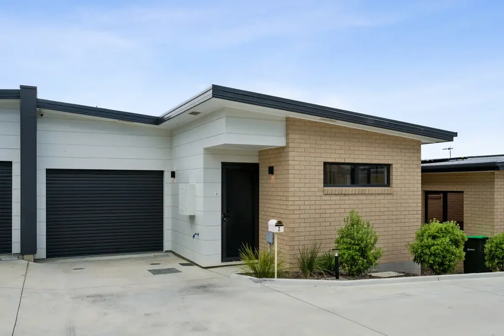 2/101 Channel Highway, Kingston, TAS 7050