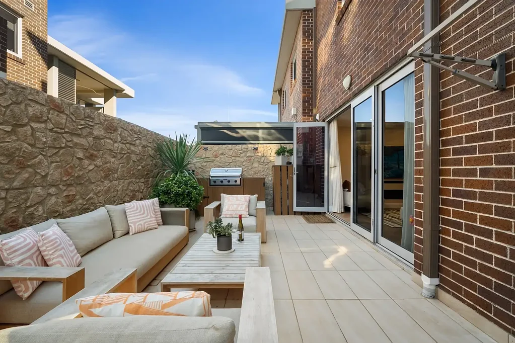 Dolls Point 2Kwarto Luxury Beachside Living | Indulge in a Two-Bedroom Turn Key Residence