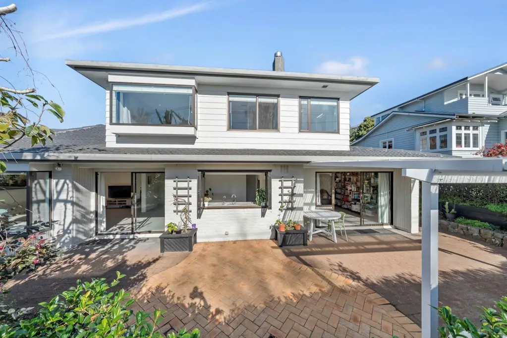 Epsom 4Habitaciones VENDOR OVERSEAS BOUND - DGZ!