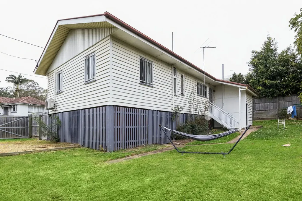 Kedron 3部屋 Entry-Level Post-War Cottage in the Avenues!