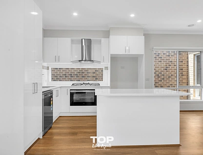 49 Shearjoy Loop, Clyde North, Traralagon , 4 Schlafzimmer, 2 Badezimmer, House