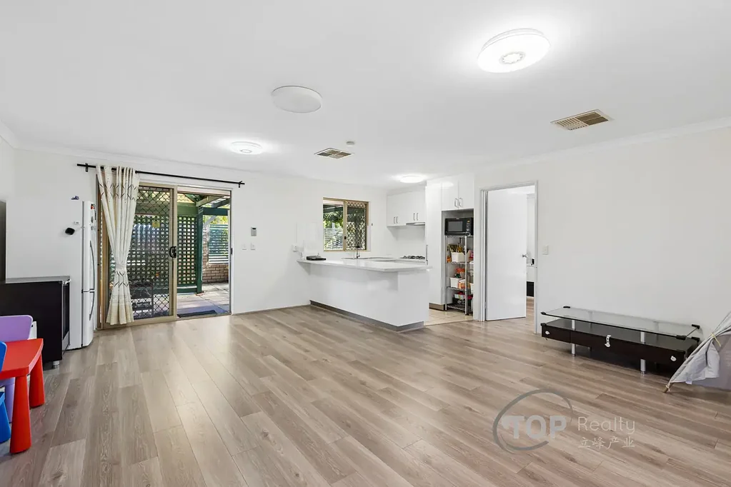 Willetton 3房  FABULOUS STARTER OR RETIREMENT PARKSIDE HOME!