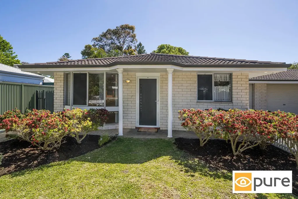 WALKING DISTANCE TO CLAREMONT -  NEAT AND TIDY TWO BEDROOM VILLA
