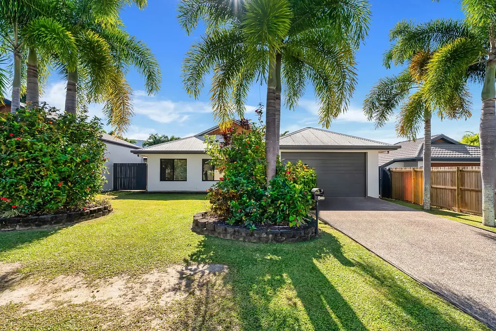 Kewarra Beach 4Moenga Effortless Family Living in a Sought After Coastal Community