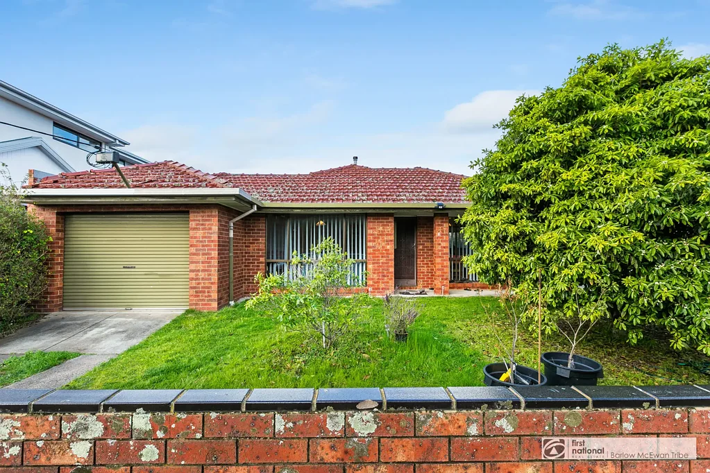 Altona 2 Bedroom Street frontage