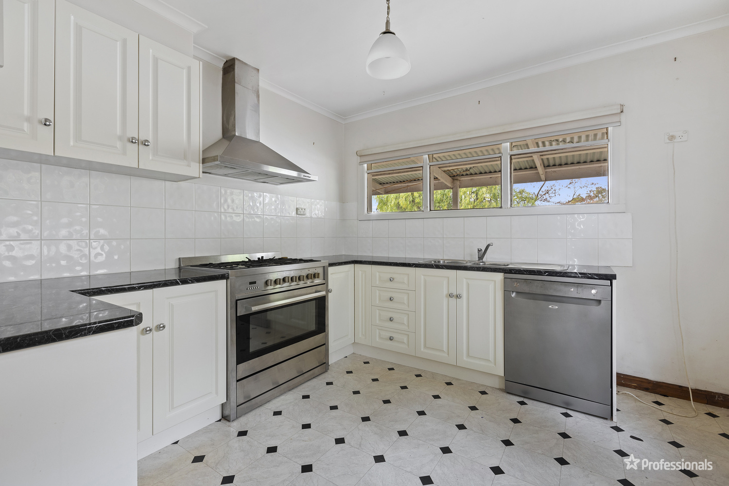 36 BURNS ST, MARYBOROUGH VIC 3465, 0房, 0浴, House